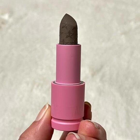 NIB Jeffree Star Grave Digger Velvet Trap Lipstick Full Size 4g - Picture 2 of 10